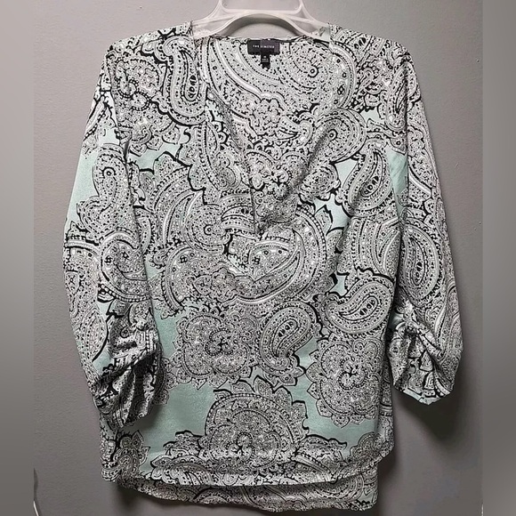 The Limited Paisley Lightweight Tunic - Picture 1 of 10